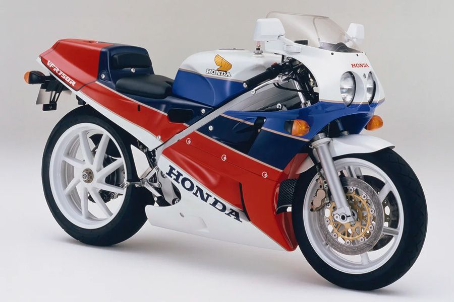 Dream Rides: Honda RC30 VFR750R | BeMoto