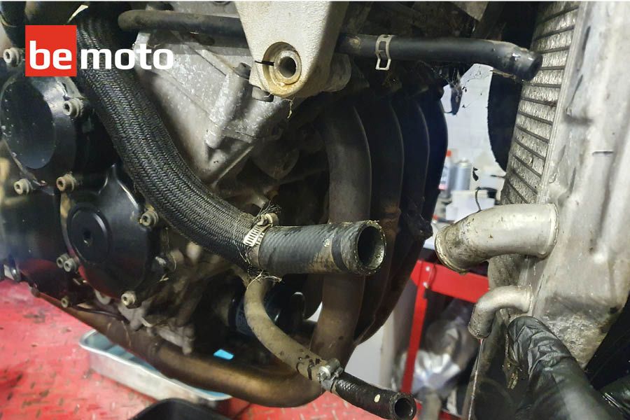 BeMoto Project GSX-Reborn Old K3 Hoses Removal